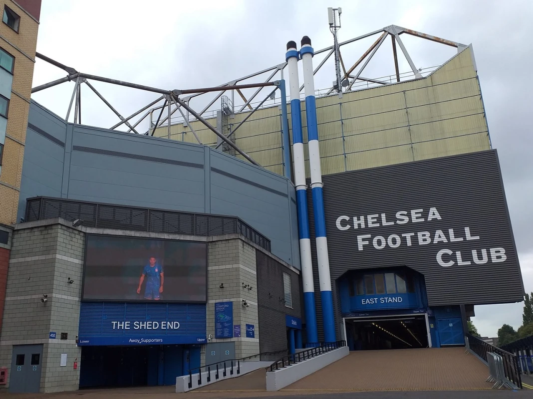 typy-i-kursy-na-mecz-west-ham-chelsea-sprawdz-co-warto-typowac-22-08-2025